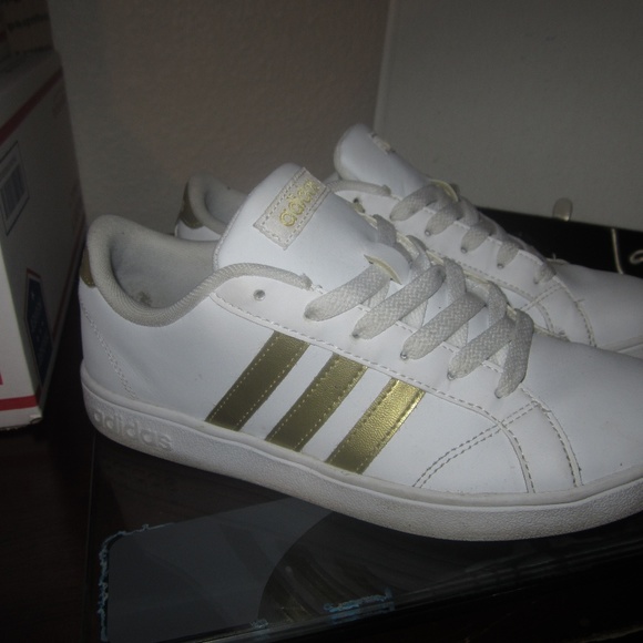 adidas Superstar Foundation J W shoes white gold